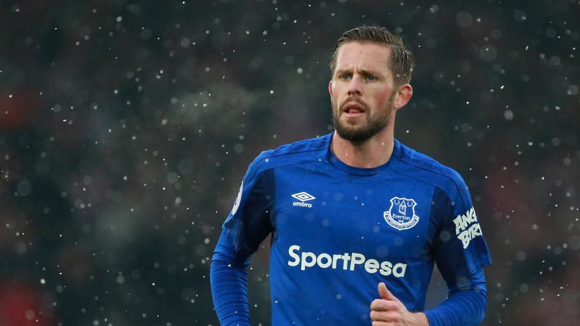 双线争锋，快船窒息防守锁勇士，詹姆斯关键接管登顶世界排名战